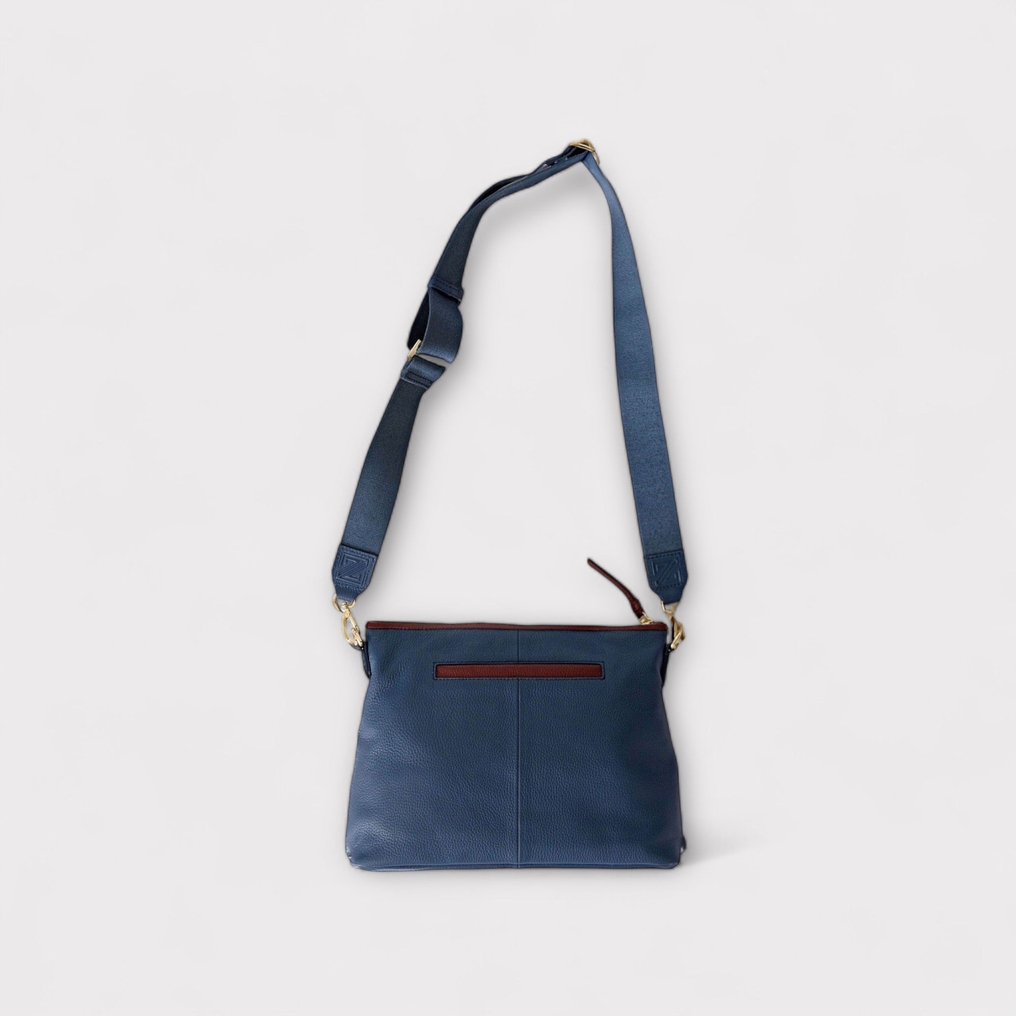 Call it a Comeback Crossbody Navy