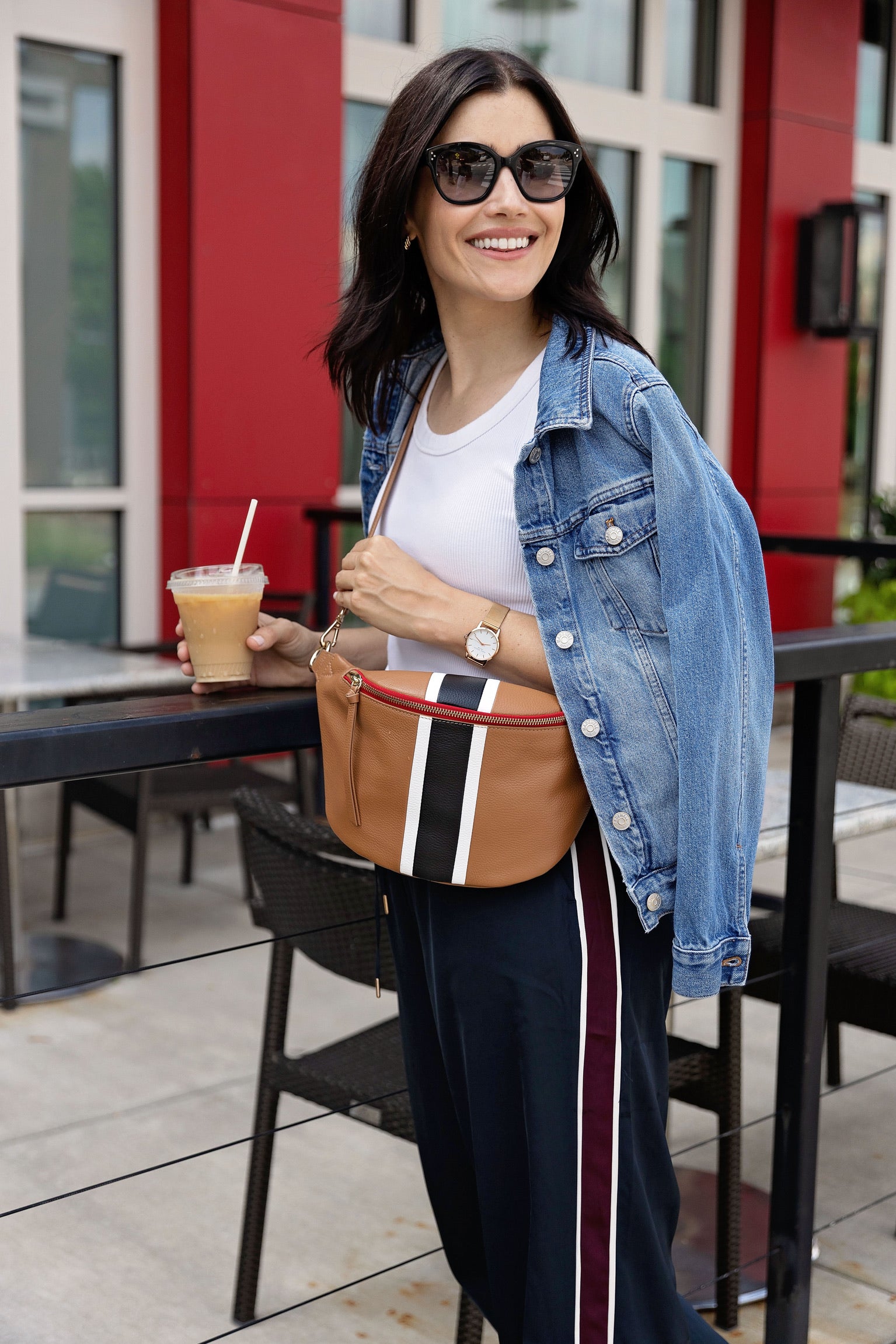 Sidekick Sling Bold
